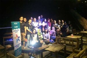 studi manajemen kafe kolong