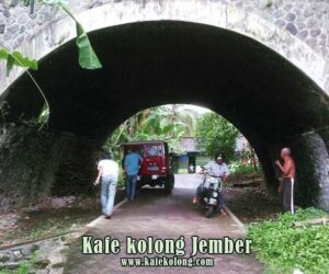 pembangunan awal kafe kolong