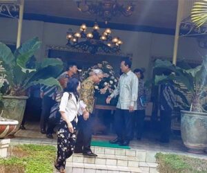 Noriyuki Hara Sri Sultan Hamengku Buwono X