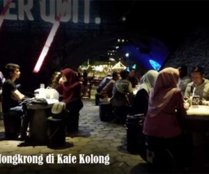 nongkrong di kafe