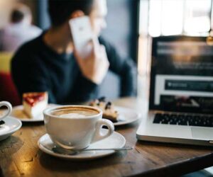 Keuangan Bisnis Kafe