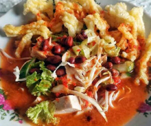 segarnya asinan betawi