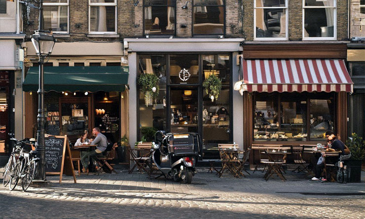 Mengelola Bisnis Kafe